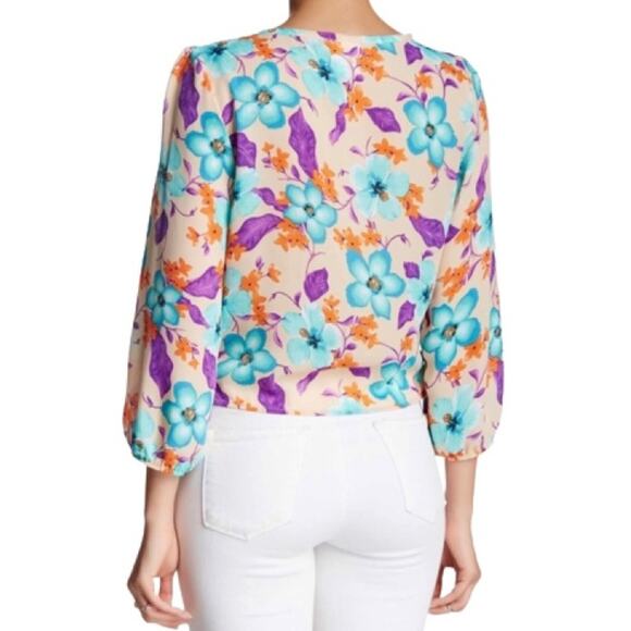 NWOT H.I.P floral wrap 3/4 sleeve blouse.  Size S. - Picture 2 of 8